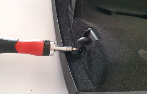 Handschuhfach Öffnungsmechanismus rausschrauben 5G0857147A