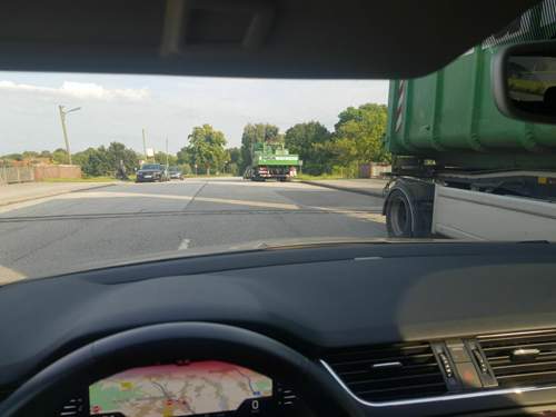 LKW- Fahrtrichtung der Gegnerin