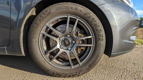 Tarox F2000 Detail