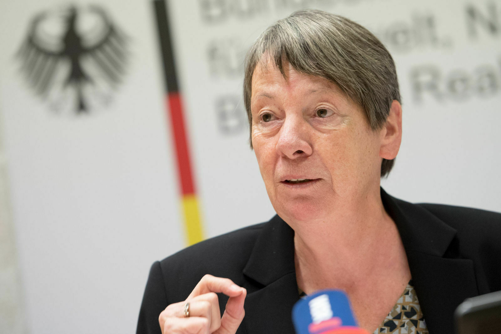 Hendricks: Entscheidungsgewalt über Diesel-Fahrverbote für Kommunen