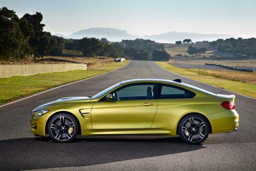 Der BMW M4 bekommt ebenfalls ab November 2017 eine herkömmliche, aber speziell entwickelte Gelenkwelle aus Stahl