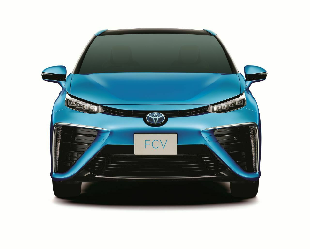 Keine Überraschung: Die Serienversion des FCV gleicht weitgehend den Studien, die Toyota bereits auf mehreren Messen zeigte
