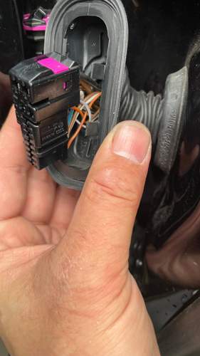 Stecker ausgebaut