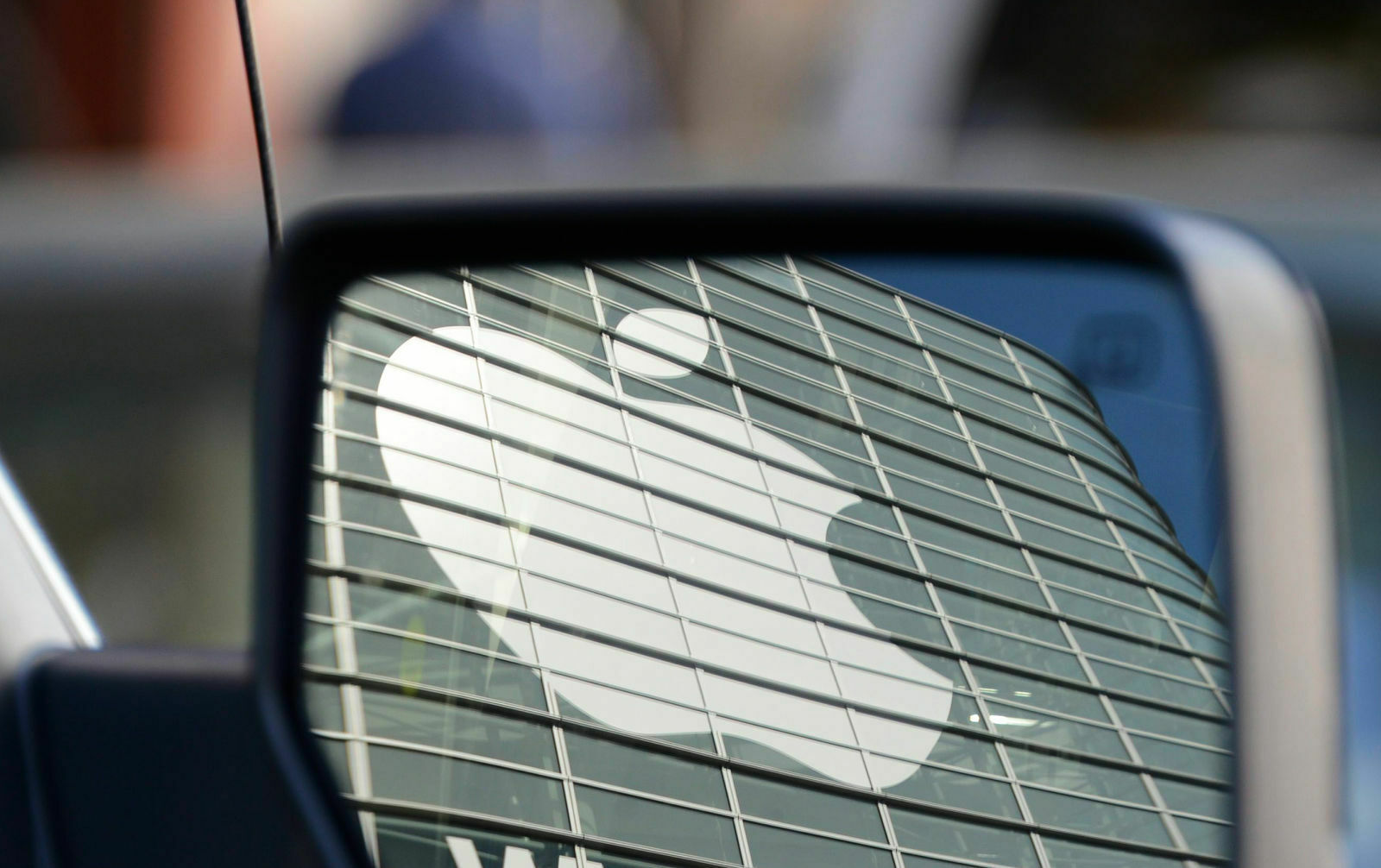 In Kalifornien darf Apple jetzt Roboterwagen testen, drei umgebaute Lexus-SUVs
