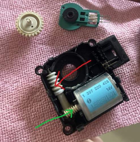 Stellmotor für Umluftklappe -V113