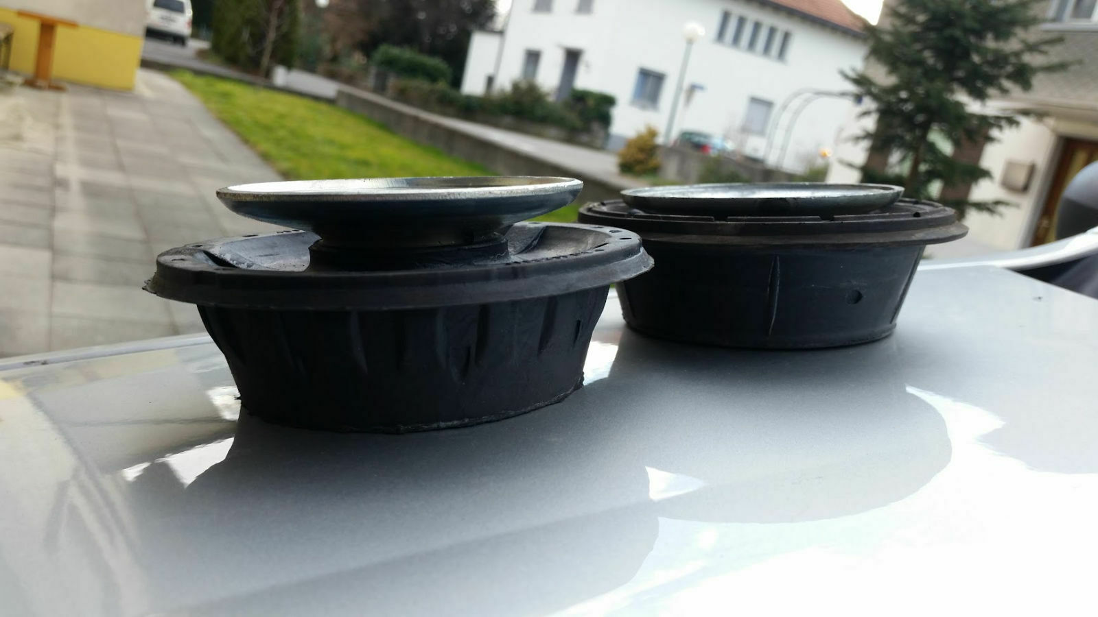 Stoßdämpfer und Domlager erneuern