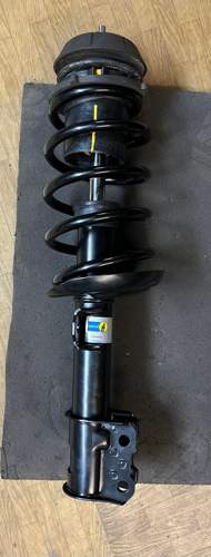 Federbein zusammengebaut