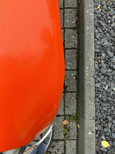 Alter Schaden vorne links