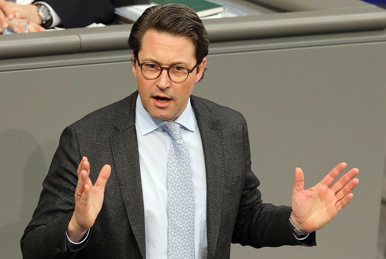 Andreas Scheuer (CSU) übernahm den 325ix vor einigen Monaten und ließ ein paar Kleinigkeiten beim Fahrzeugaufbereiter machen