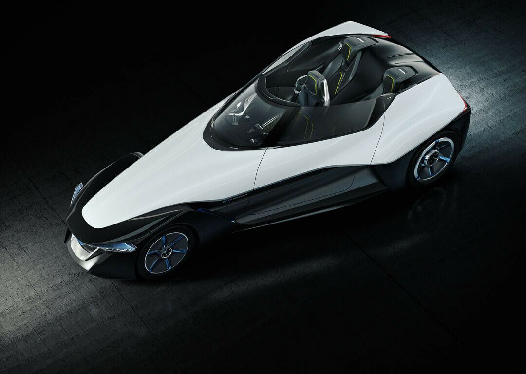 Dreieck des Anstoßes ist das Nissan-Bladeglider-Konzept...