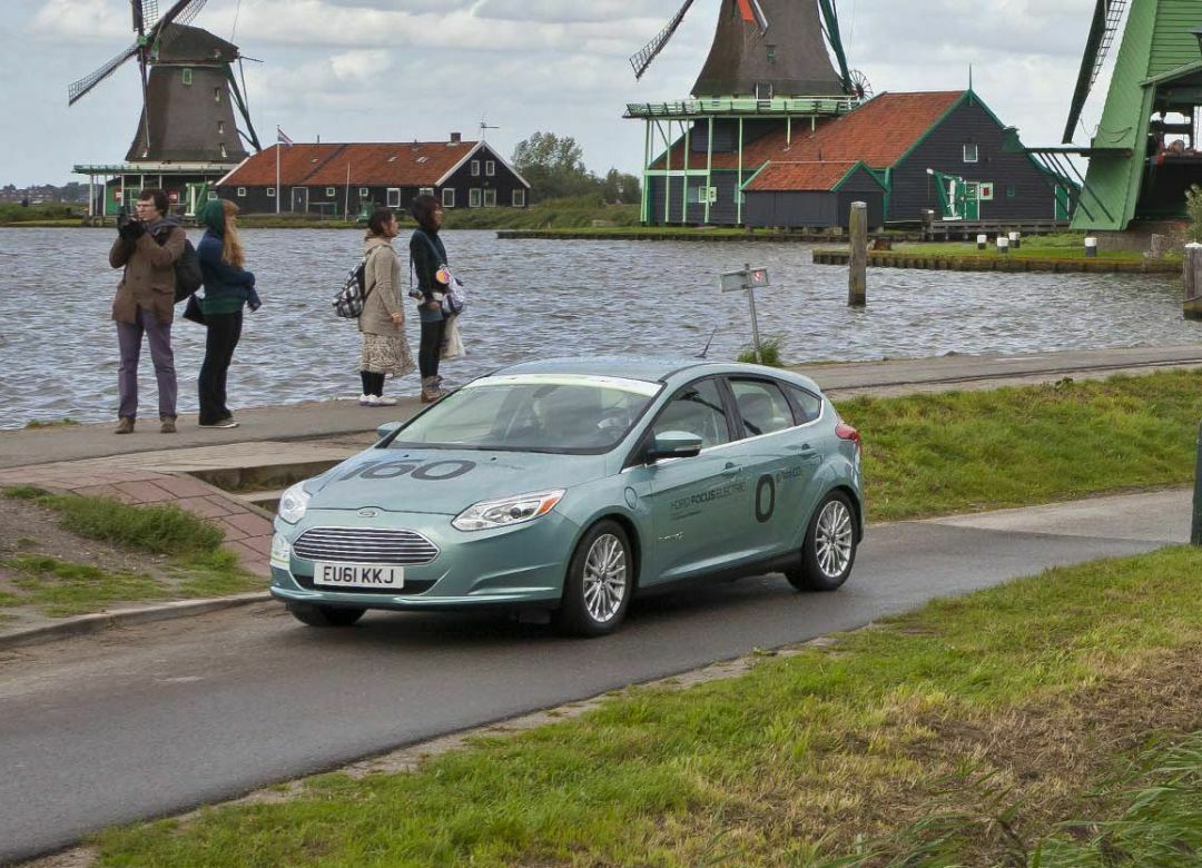 Ford Focus Electric bei einer Fahrveranstaltung in den Niederlanden