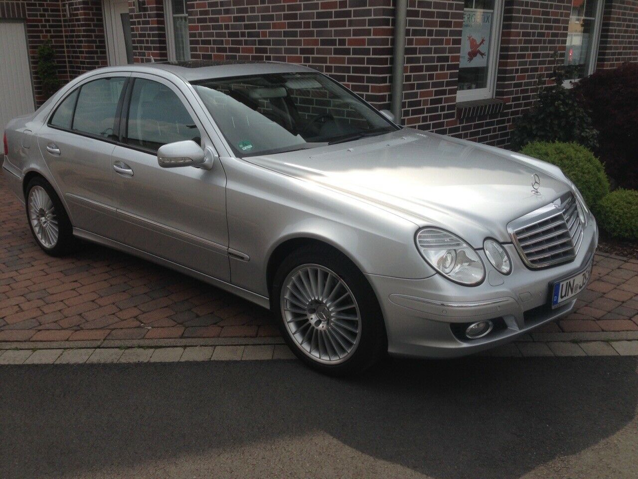 Suche Bilder W211 mit AMG Styling IV.