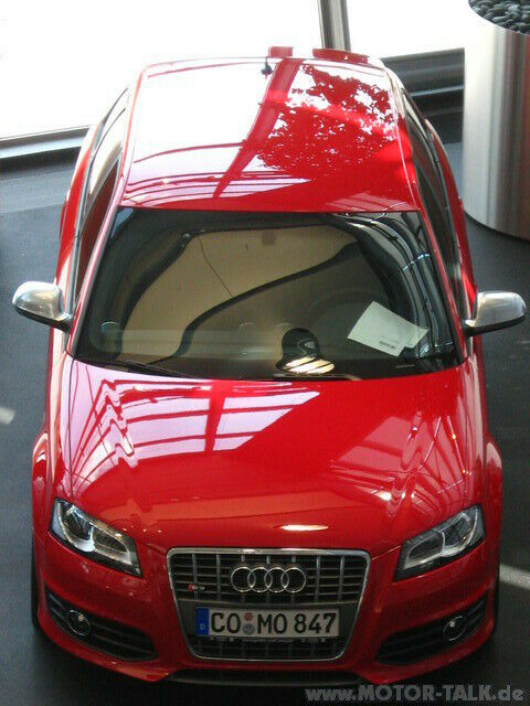 SUCHE Fotos von S3 Sportback in BRILLIANTROT