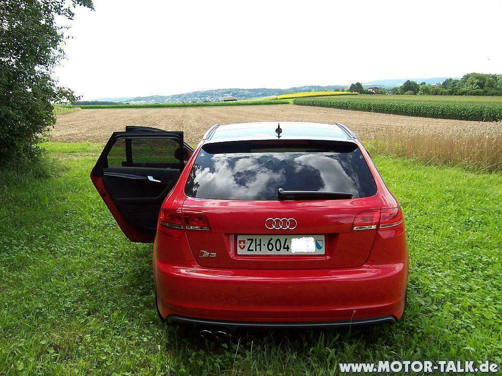 SUCHE Fotos von S3 Sportback in BRILLIANTROT