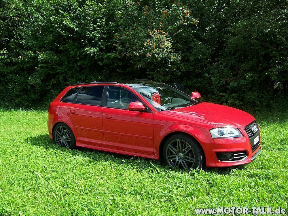 SUCHE Fotos von S3 Sportback in BRILLIANTROT