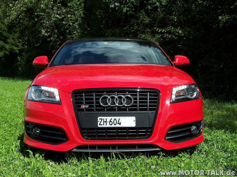 SUCHE Fotos von S3 Sportback in BRILLIANTROT