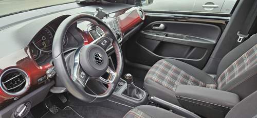 UP GTI innen