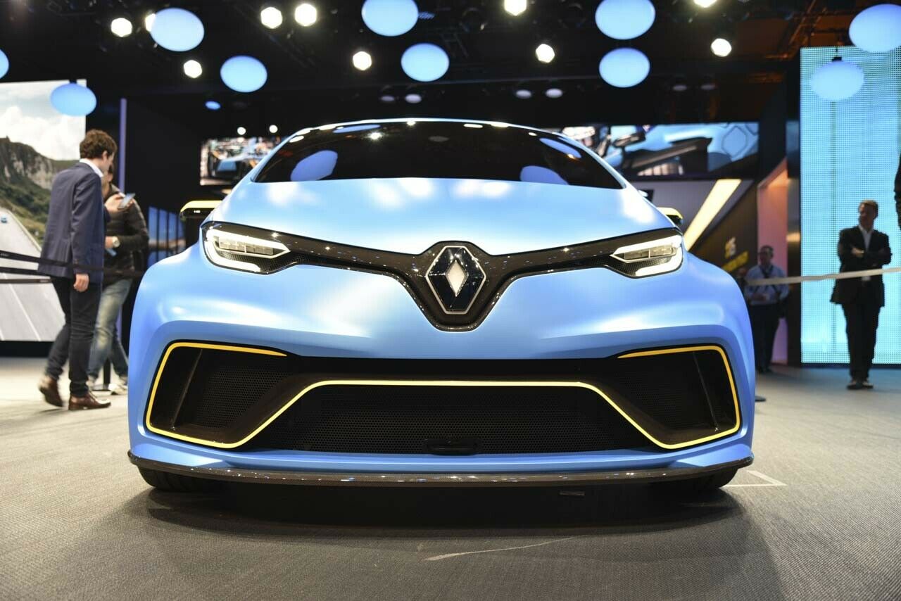 Was kommt heraus, wenn man Formel-1-Entwickler und Formel-E-Entwickler gemeinsam auf einen Kleinwagen loslässt? So etwas wie der Renault Zoe e-Sport Concept