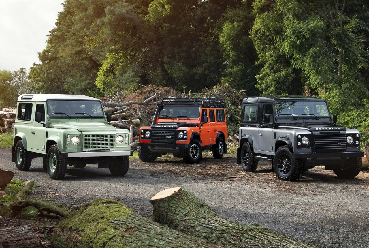 Seit 1990 trägt der Geländewagen von Land Rover den Namen Defender. 2016 endete die Produktion, 2018 stellt Land Rover das neue Modell vor