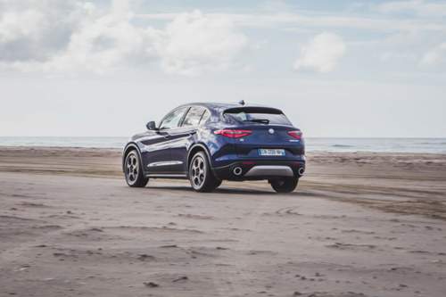 Im Alfa Romeo Stelvio 2.2 D steckt serienmäßig eine Achtgang-Automatik