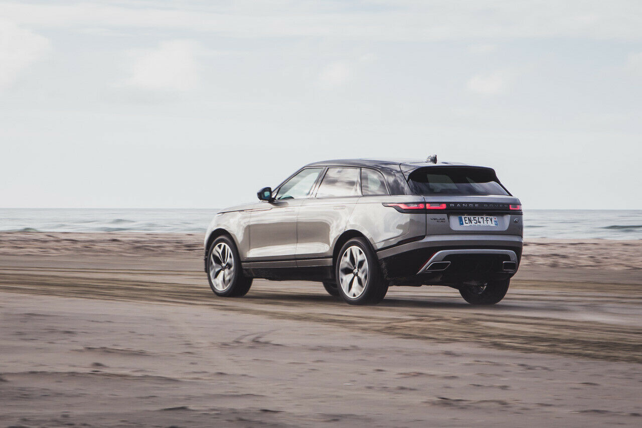 Range Rover Velar im Vergleich mit Mittelklasse-SUVs von Volvo, Audi und Alfa Romeo