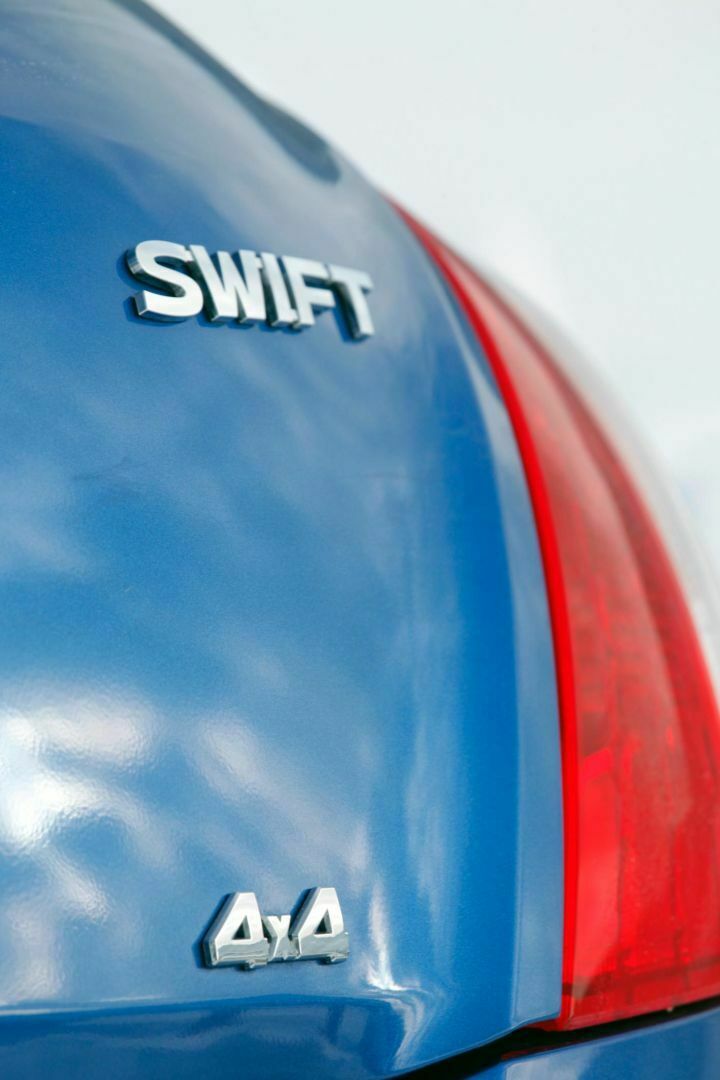 Suzuki Swift 4x4 Logo
