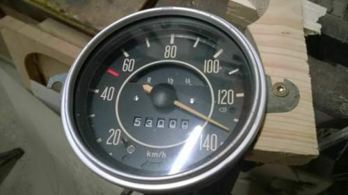 2118