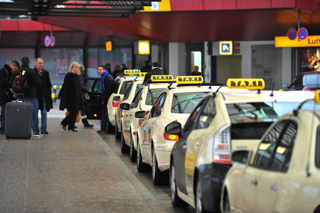 Auf Taxi-Parkplätzen herrscht Halteverbot für alle anderen Autofahrer