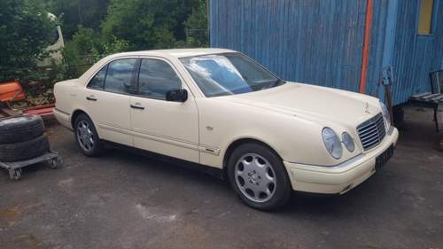 W210