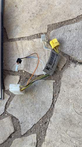 Bild 1: Kabelbaum Tempomat mit beiden Pedal-Schaltern.jpg