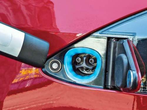 Bilder-tesla-model-s-performance-2013-einzeltest-003