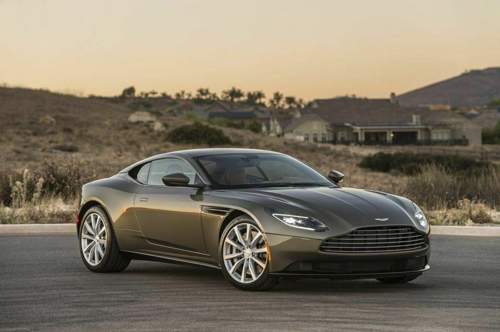 Https-blogs-images-forbes-com-jaclyntrop-files-2017-10-03-aston-martin-db11-v8-arden-green-1200x799