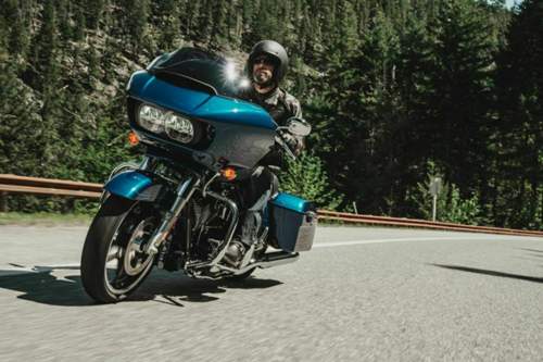 Die Harley-Davidson Road Glide Special kommt 2015 erstmals offiziell nach Deutschland