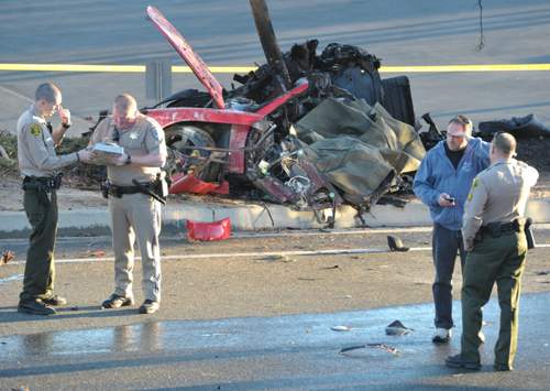 In diesem Wrack starb der Schauspieler Paul Walker. Er verbrannte auf dem Beifahrersitz