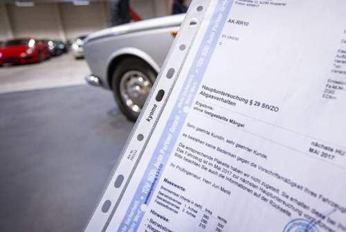 Der Tüv-Gutachter war wohl auf dem einen Auge blind - zum Glück, der Rolls-Royce hat sogar ein H-Kennzeichen