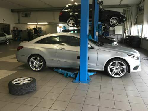 19 Zoll mit Serien-Sportfahrwerk