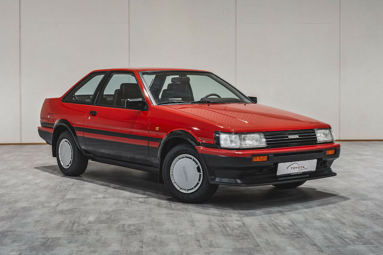 1984 war er einer der Stärksten seines Segments: Der 1,6-Liter-16-Ventiler des AE86 leistet 124 PS
