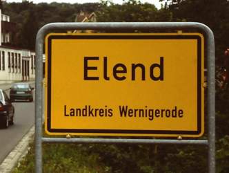 Lustiges-ortsschild-der-ortschaft-elend-im-harz
