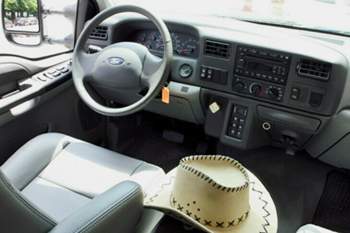 Ford-f-650-armaturentafel-729x486-5f20df76267245d7