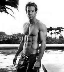 Ryanreynolds-600x450