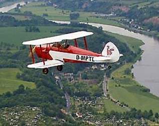 Doppeldecker-fliegen