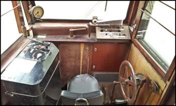 Das-innenleben-historische-strassenbahn-strassenbahnmuseum-304373