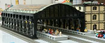 Lego-bahnhof-2-gross