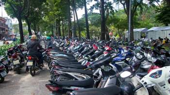 Vietnam-ho-chi-minh-city-motorroller