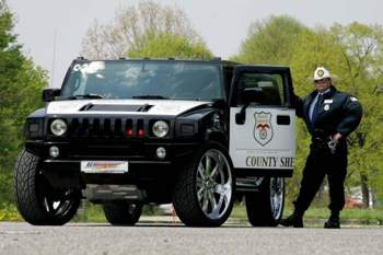 Csm-3504-hummer-h2-polizei-02-c2a2dd8115
