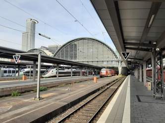 ICE und TGV einträchtig nebeneinander.