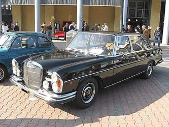 Mercedes-benz-300sel-w108-front-view