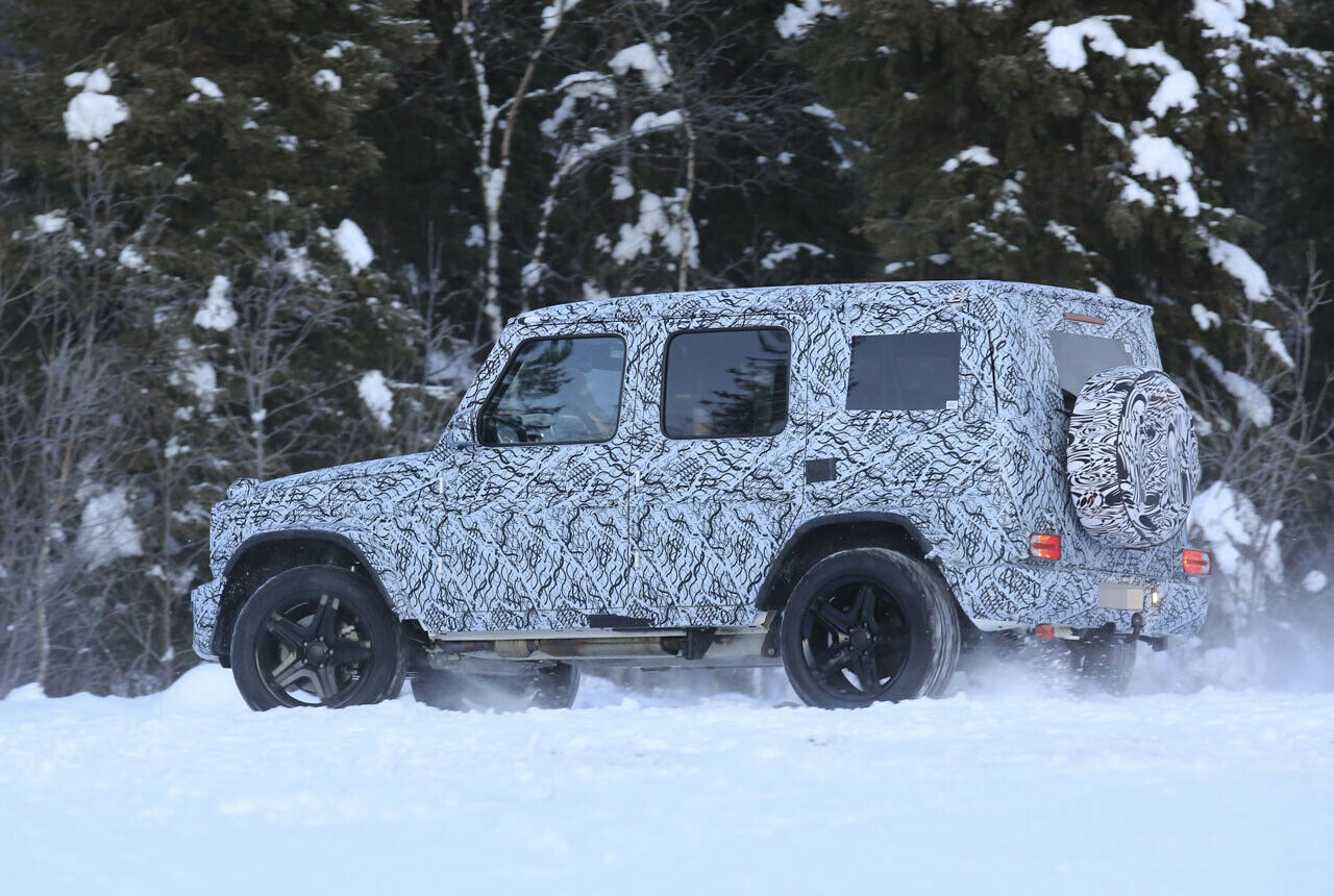 Mit dem Modellwechsel finden zeitgemäße Fahrassistenten in die Geländewagenlegende Mercedes G-Klasse