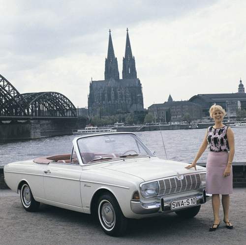 Der Karossier Karl Deutsch baute in Kleinserie das 20 M Cabriolet