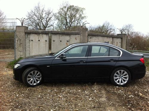 F30 schwarz metalic